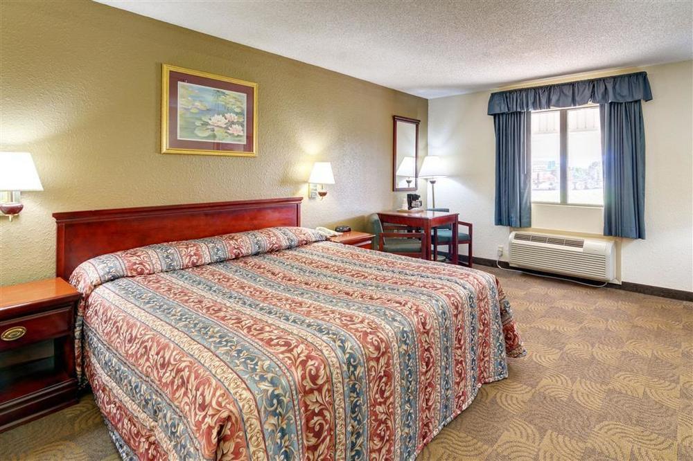 Regency Inn&Suites Biloxi Zimmer foto